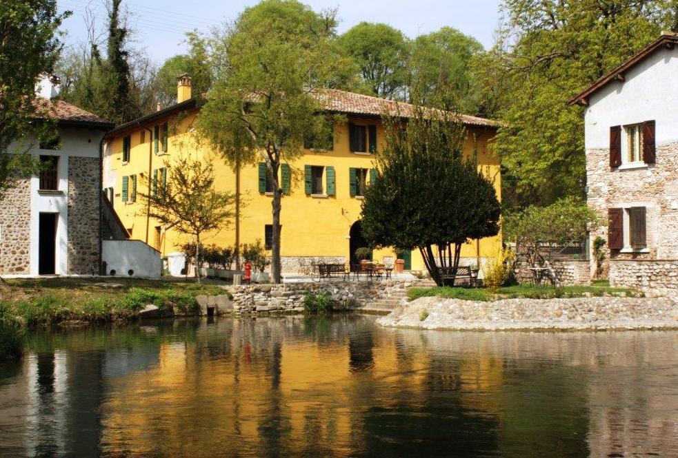 Agriturismo Villa Dei Mulini Volta Mantovana Eksteriør billede