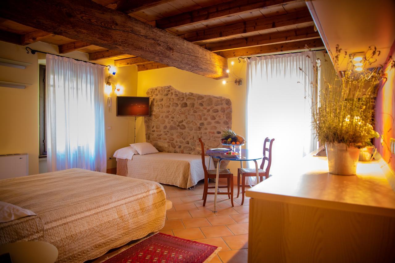 Agriturismo Villa Dei Mulini Volta Mantovana Eksteriør billede